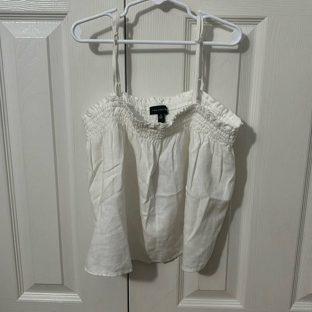 White top with thin straps new with tags!